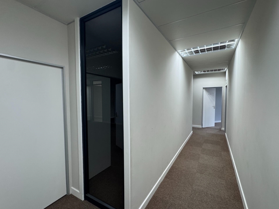 To Let Commercial Property for Rent in Worcester Western Cape